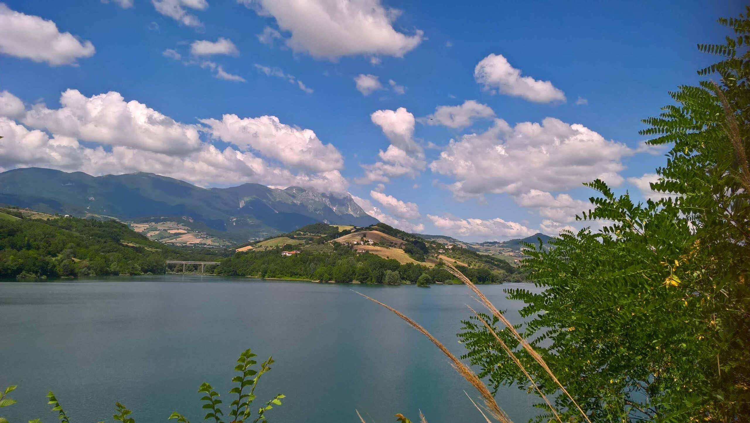 UN GIOIELLO IN ABRUZZO: IL BORGO E IL LAGO DI PENNE